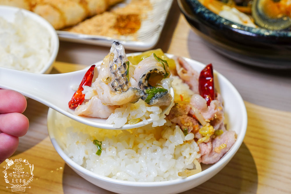 溜溜酸菜魚專賣店 遠東SOGO高雄店|銷魂酸香麻辣的澎湃酸菜魚!多人套餐超優惠！