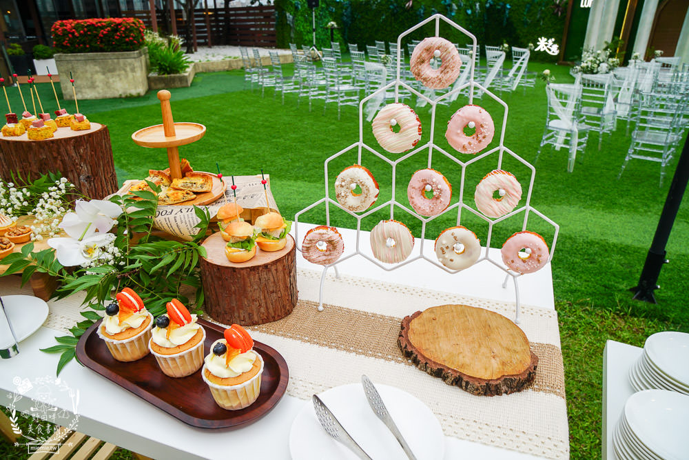 2023高雄婚宴場地推薦!漢來巨蛋宴會廳!高雄絕美戶外婚禮證婚-光之苑!