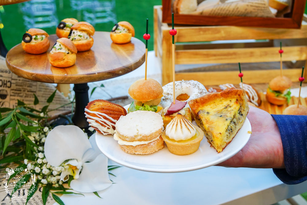 2023高雄婚宴場地推薦!漢來巨蛋宴會廳!高雄絕美戶外婚禮證婚-光之苑!