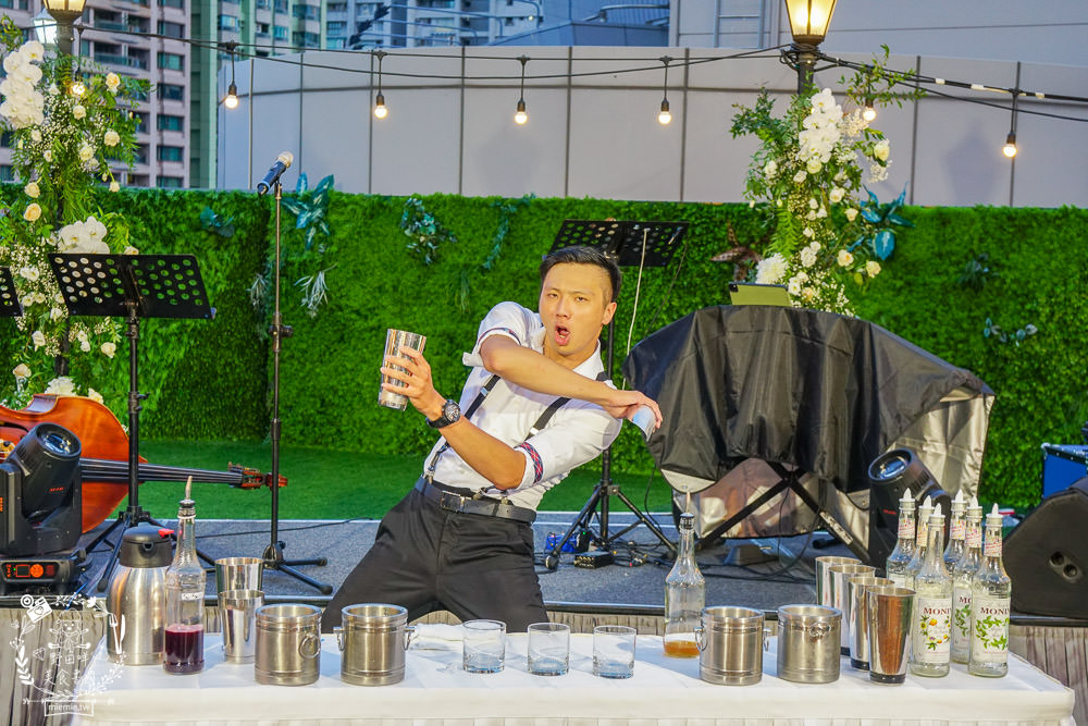 2023高雄婚宴場地推薦!漢來巨蛋宴會廳!高雄絕美戶外婚禮證婚-光之苑!