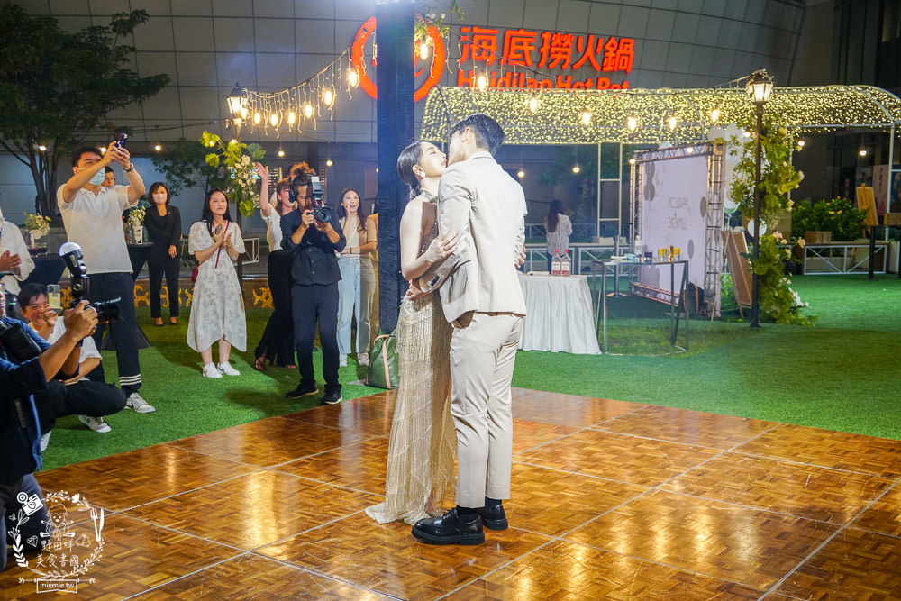 2023高雄婚宴場地推薦!漢來巨蛋宴會廳!高雄絕美戶外婚禮證婚-光之苑!