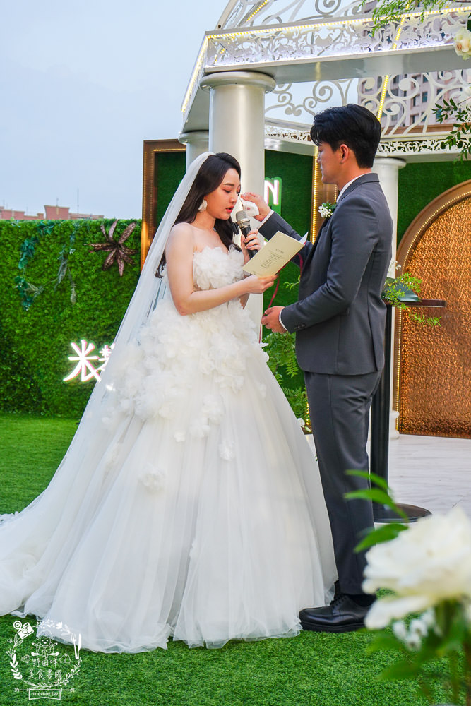 2023高雄婚宴場地推薦!漢來巨蛋宴會廳!高雄絕美戶外婚禮證婚-光之苑!