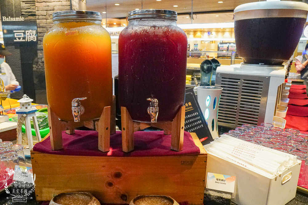 漢來海港自助吃到飽巨蛋店|高雄饕客超愛的吃到飽餐廳x包羅萬象的海鮮爽爽吃