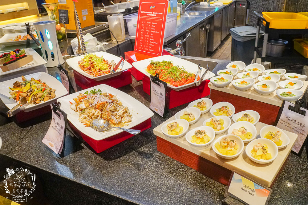 漢來海港自助吃到飽巨蛋店|高雄饕客超愛的吃到飽餐廳x包羅萬象的海鮮爽爽吃