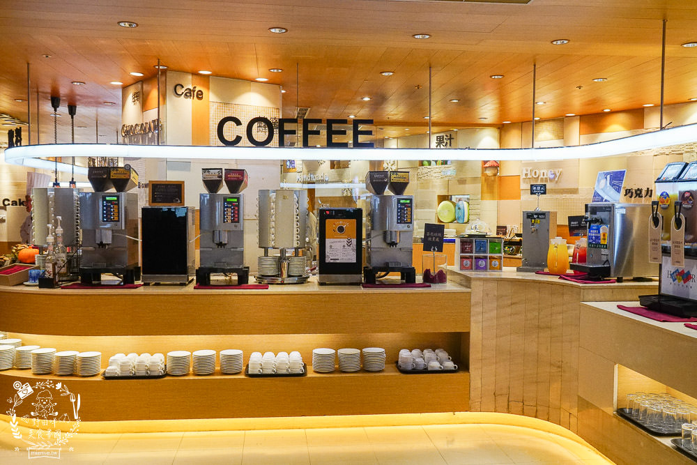 漢來海港自助吃到飽巨蛋店|高雄饕客超愛的吃到飽餐廳x包羅萬象的海鮮爽爽吃