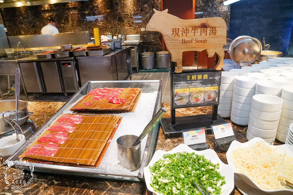 漢來海港自助吃到飽巨蛋店|高雄饕客超愛的吃到飽餐廳x包羅萬象的海鮮爽爽吃