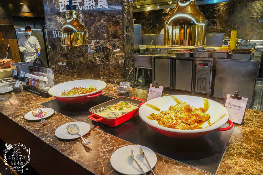 漢來海港自助吃到飽巨蛋店|高雄饕客超愛的吃到飽餐廳x包羅萬象的海鮮爽爽吃