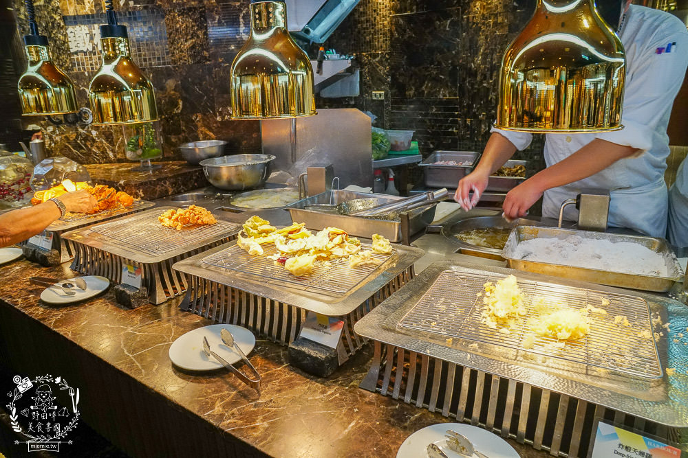 漢來海港自助吃到飽巨蛋店|高雄饕客超愛的吃到飽餐廳x包羅萬象的海鮮爽爽吃
