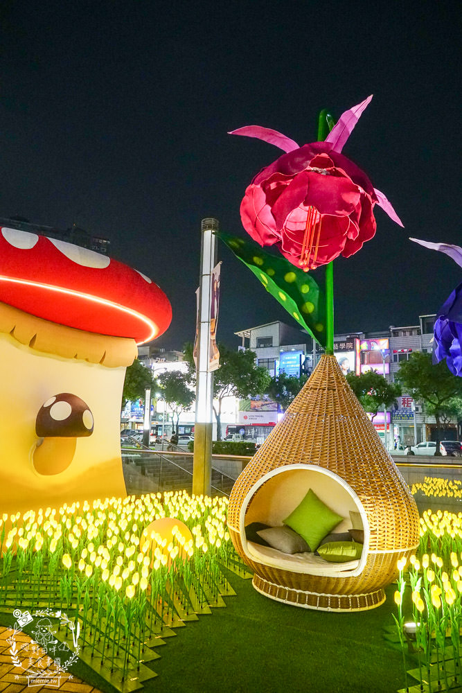 漢神巨蛋聖誕節16米高聖誕樹登場!精靈們的PARTYTIMEx白雪公主的蘑菇屋x愛麗絲夢幻扭扭屋x花瀑鞦韆超好拍照