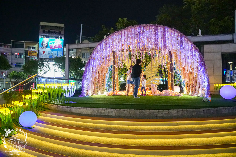 漢神巨蛋聖誕節16米高聖誕樹登場!精靈們的PARTYTIMEx白雪公主的蘑菇屋x愛麗絲夢幻扭扭屋x花瀑鞦韆超好拍照