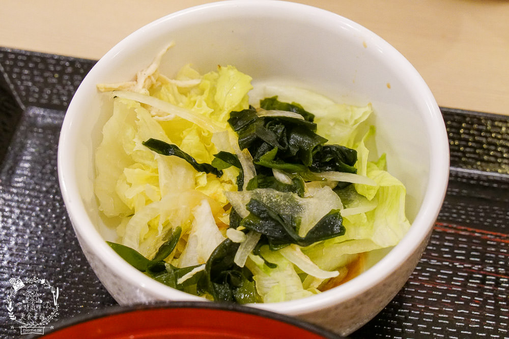 高雄巨蛋美食[雞三和]日本人最喜愛的老牌雞肉專賣店來高雄囉!