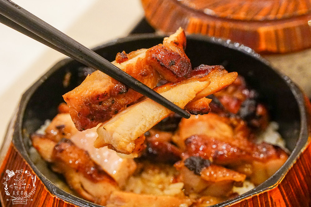 高雄巨蛋美食[雞三和]日本人最喜愛的老牌雞肉專賣店來高雄囉!