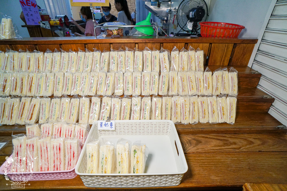 潮州宵夜推薦[阿隆豆漿]傳承50年歷史老店!屏東三明治創始店