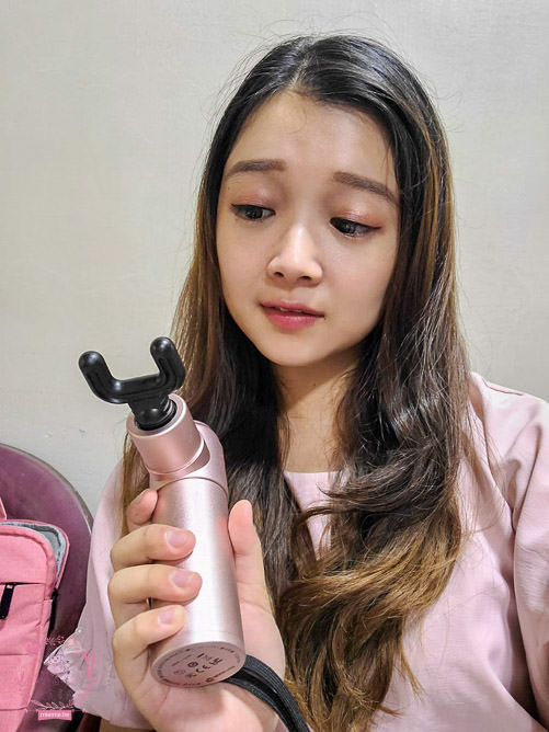 [開箱]火星計畫Booster MINI 2肌肉放鬆迷你強力筋膜槍!獨特防手震專利!電力長達15小時~