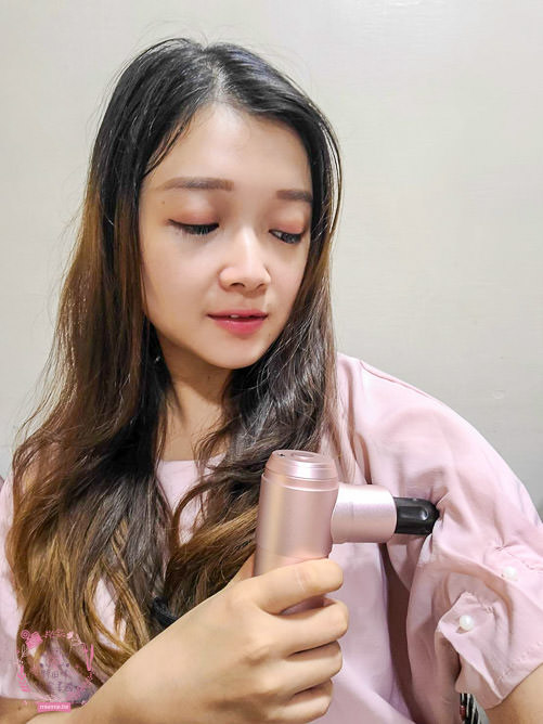 [開箱]火星計畫Booster MINI 2肌肉放鬆迷你強力筋膜槍!獨特防手震專利!電力長達15小時~