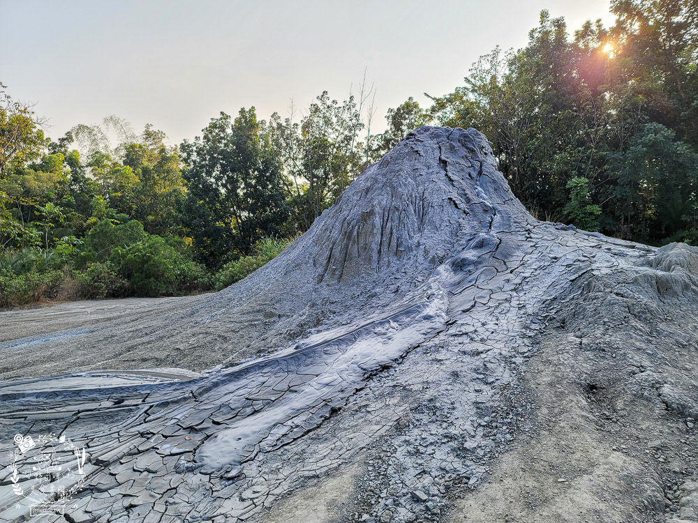 高雄烏山頂泥火山&新養女湖|台灣難得可貴的奇景!欣賞泥火山暴動樣貌?! - 第13張圖 高雄烏山頂泥火山&新養女湖|台灣難得可貴的奇景!欣賞泥火山暴動樣貌?!
