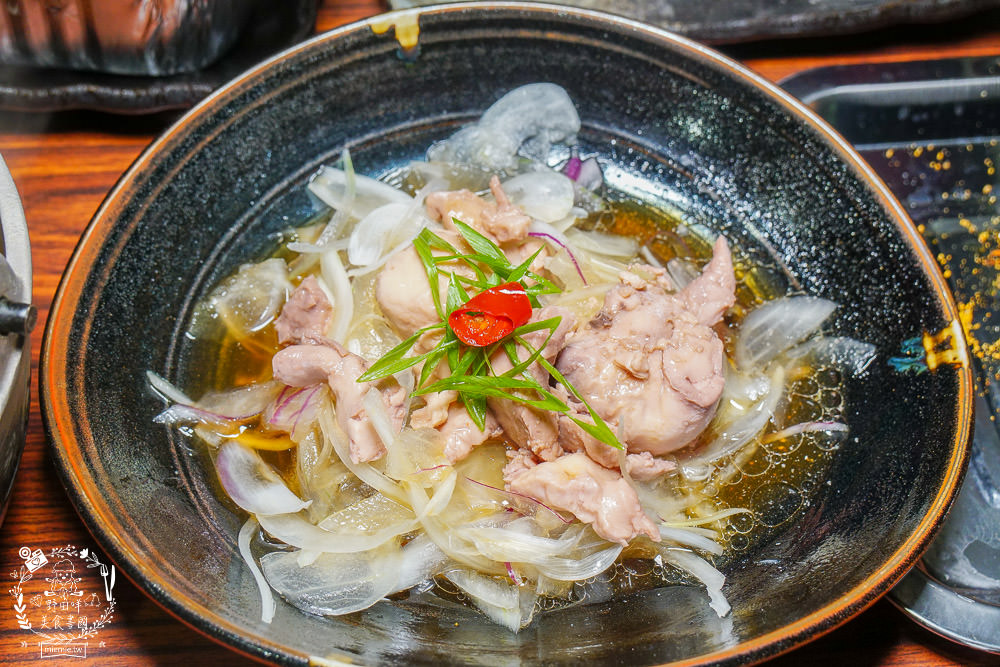 高雄烤骨學院|超霸氣一公斤化石烤魚好吃到炸開!CAS檢驗過的台灣鯛!正宗東北烤肉串? - 第39張圖 高雄烤骨學院|超霸氣一公斤化石烤魚好吃到炸開!CAS檢驗過的台灣鯛!正宗東北烤肉串?