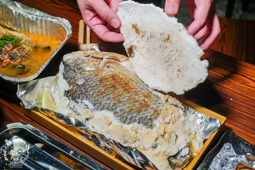 高雄烤骨學院|超霸氣一公斤化石烤魚好吃到炸開!CAS檢驗過的台灣鯛!正宗東北烤肉串? - 第18張圖 高雄烤骨學院|超霸氣一公斤化石烤魚好吃到炸開!CAS檢驗過的台灣鯛!正宗東北烤肉串?