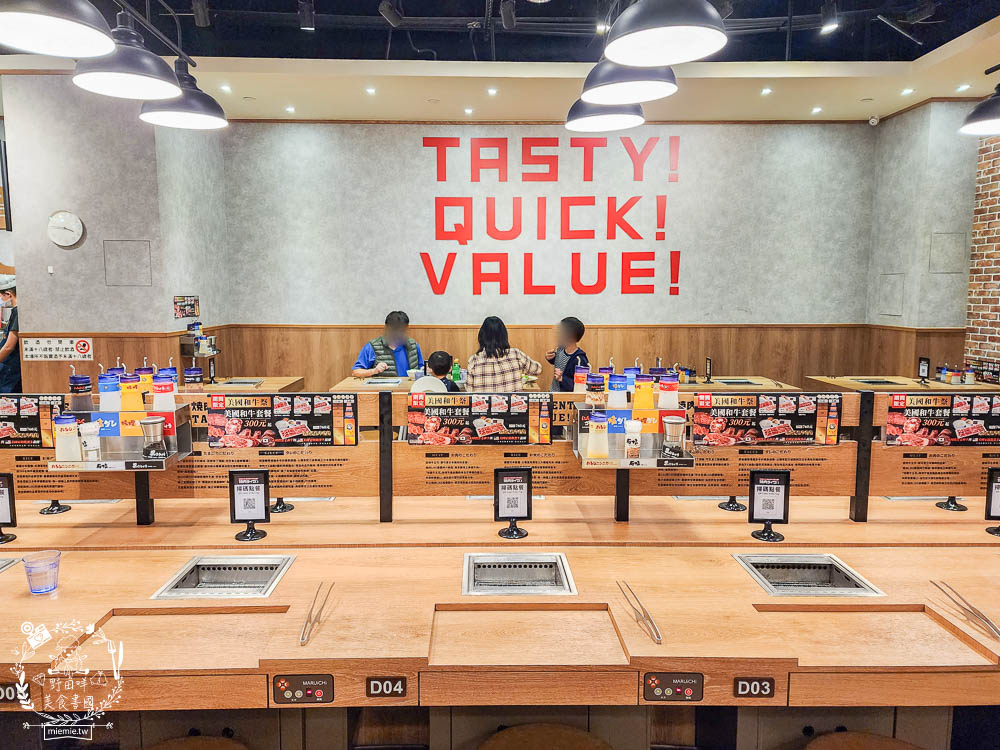 燒肉LIKE高雄夢時代店|一個人就能大口吃燒肉囉!牛五花跟豬雞三品人氣必點~