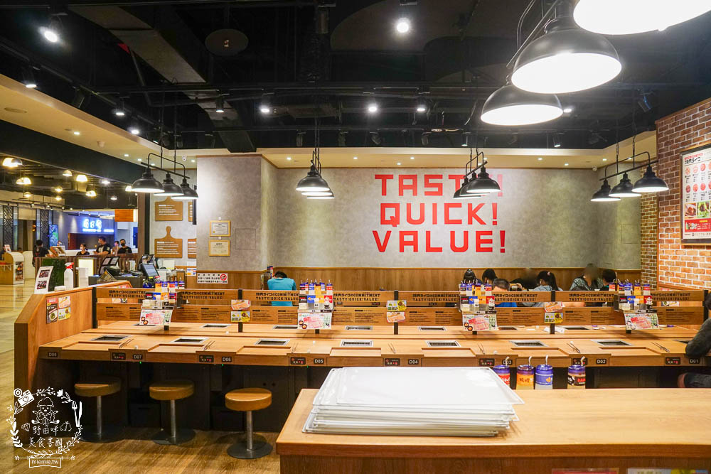 燒肉LIKE高雄夢時代店|一個人就能大口吃燒肉囉!牛五花跟豬雞三品人氣必點~