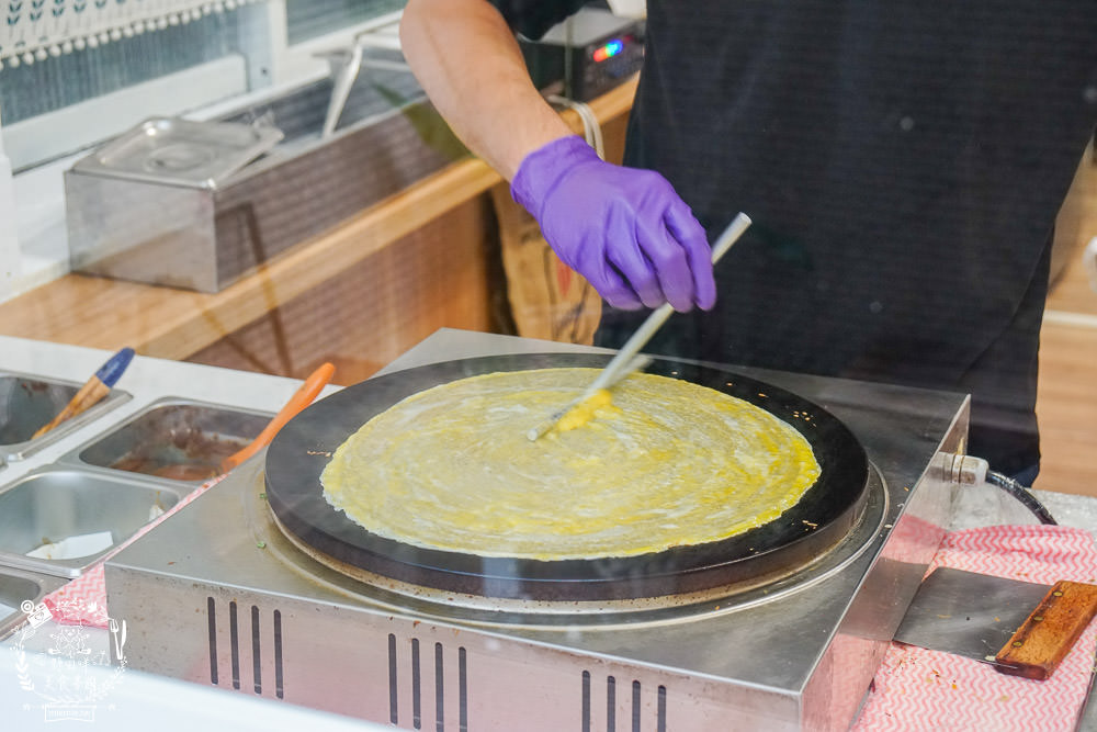 煎並煎 煎餅果子|高雄也能吃到天津著名小吃!外包裝超精緻的豐盛版可麗餅? - 第15張圖 煎並煎 煎餅果子|高雄也能吃到天津著名小吃!外包裝超精緻的豐盛版可麗餅?