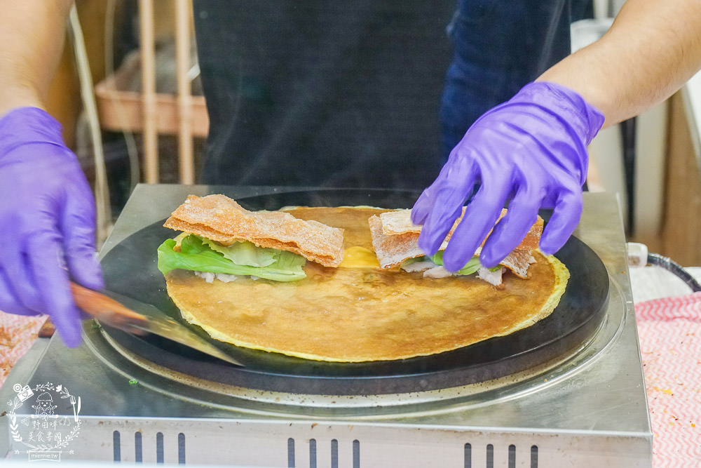 煎並煎 煎餅果子|高雄也能吃到天津著名小吃!外包裝超精緻的豐盛版可麗餅? - 第21張圖 煎並煎 煎餅果子|高雄也能吃到天津著名小吃!外包裝超精緻的豐盛版可麗餅?