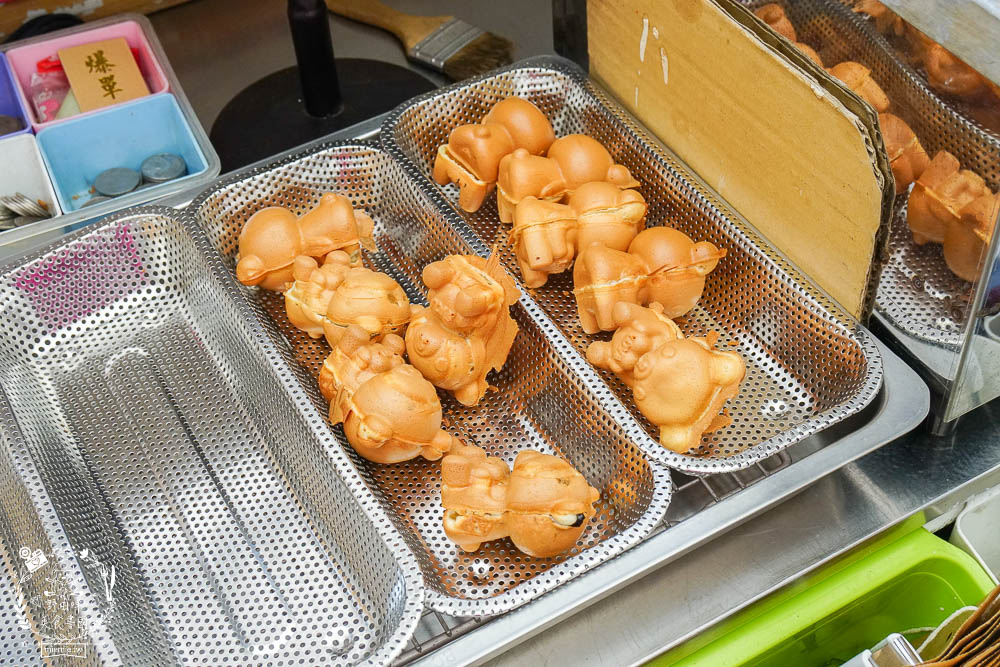 高雄[熊屋咭脆皮牛奶雞蛋糕]超療癒又可愛的熊熊造型雞蛋糕!4個才35元?限定口味珍珠奶茶,玉米濃湯超奇特!