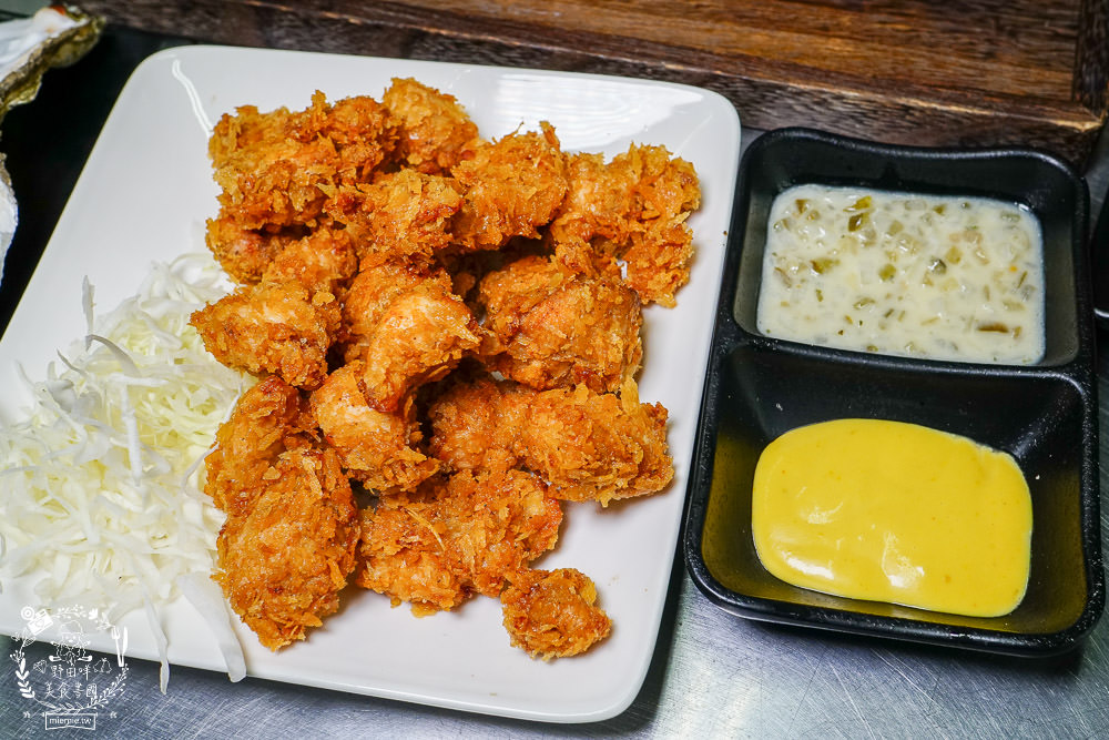 高雄超浮誇燒烤店[燒烤殿]每桌必點懶人蝦1隻5元?鮮蚵嘉義東石每天新鮮直送?