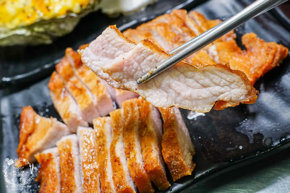 高雄超浮誇燒烤店[燒烤殿]每桌必點懶人蝦1隻5元?鮮蚵嘉義東石每天新鮮直送?