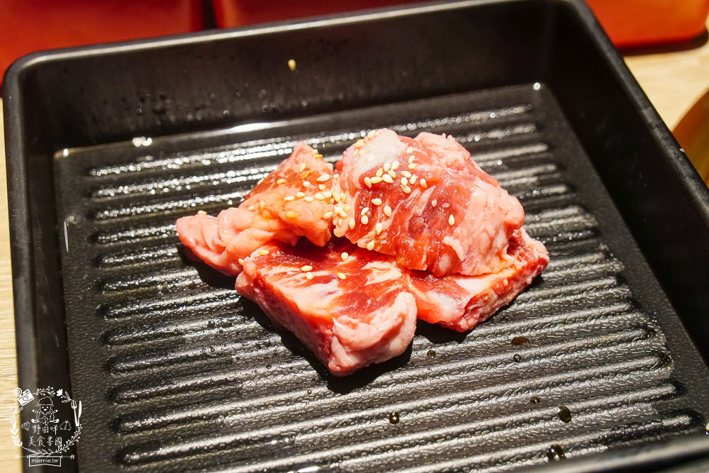 高雄燒肉同話!義享天地燒肉吃到飽!這一鍋旗下燒肉餐廳!