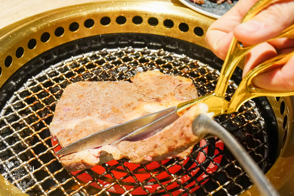 高雄燒肉同話!義享天地燒肉吃到飽!這一鍋旗下燒肉餐廳!