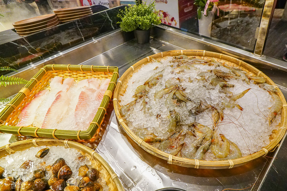 高雄[燒肉將燒肉火鍋吃到飽]超威自助吧超過百種選項?還有屏東直送的泰國蝦?超過16種冰淇淋選項!