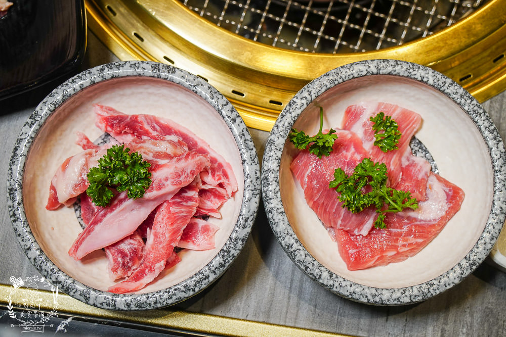 高雄[燒肉將燒肉火鍋吃到飽]超威自助吧超過百種選項?還有屏東直送的泰國蝦?超過16種冰淇淋選項!