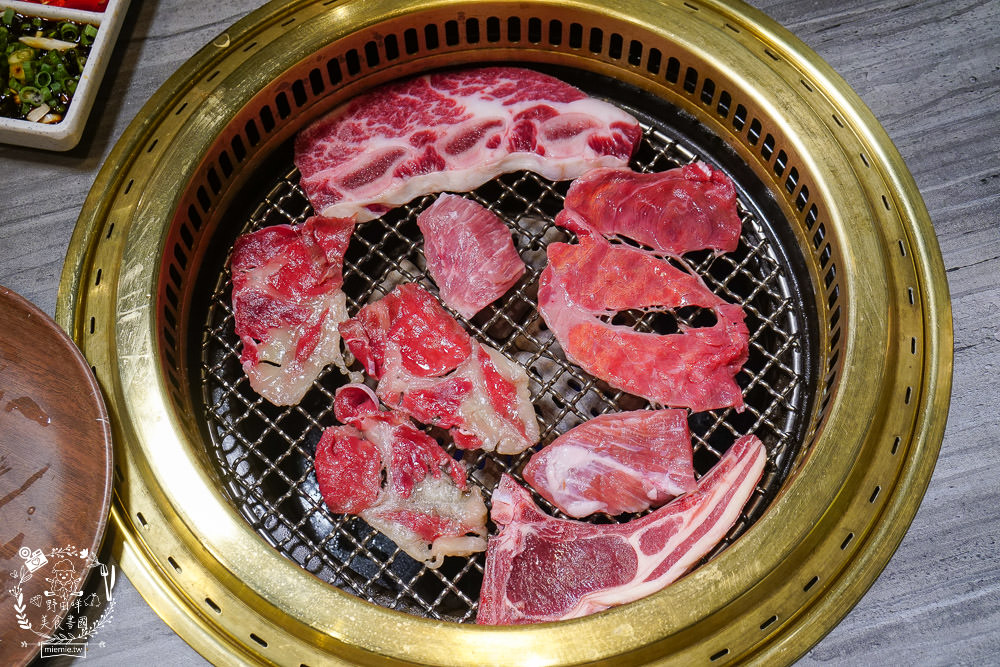 高雄[燒肉將燒肉火鍋吃到飽]超威自助吧超過百種選項?還有屏東直送的泰國蝦?超過16種冰淇淋選項!