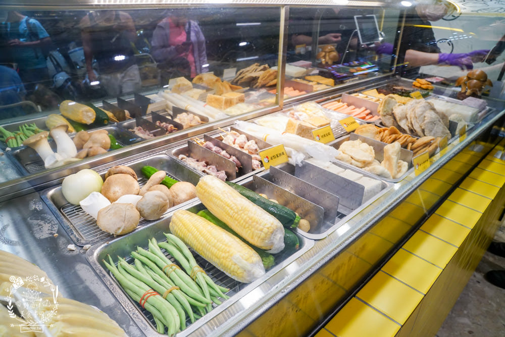 爆力雞台式鹽酥雞|瑞豐夜市附近的超人氣鹹酥雞!晚上人多到要等30分以上!建議提早預訂!