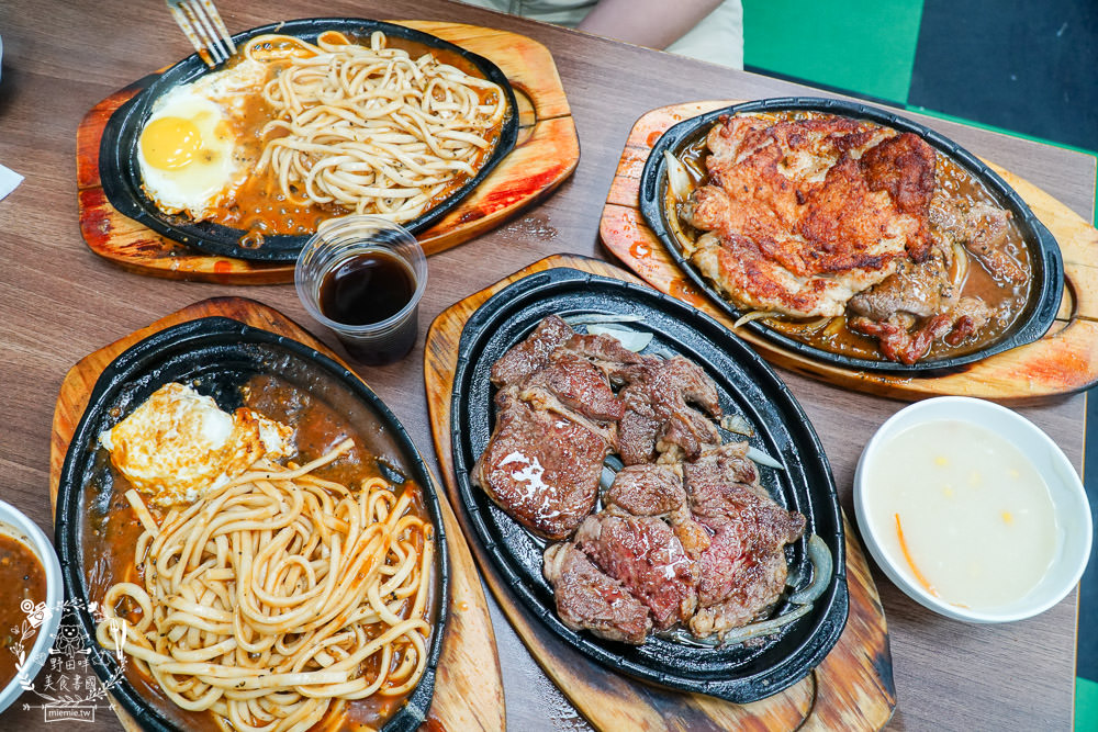 高雄[牛之呼吸牛排店]鬼滅之刃的主題牛排館!高CP值豪華綜合排人氣必點!