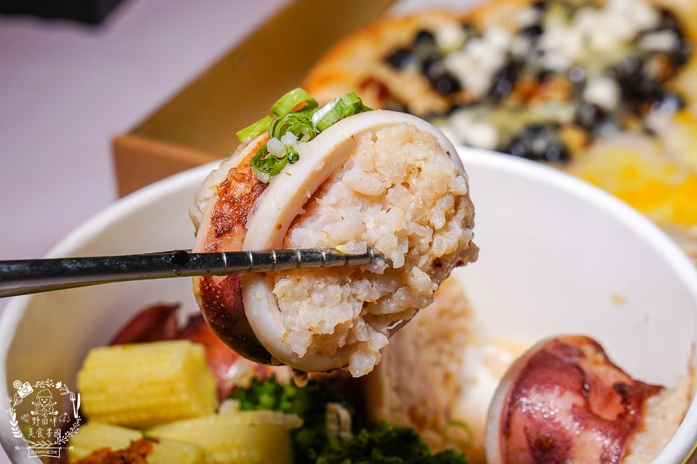 高雄牛室炙燒牛排超澎湃外帶便當!最低59元起?經典牛排必點推薦!珍奶披薩超好吃!