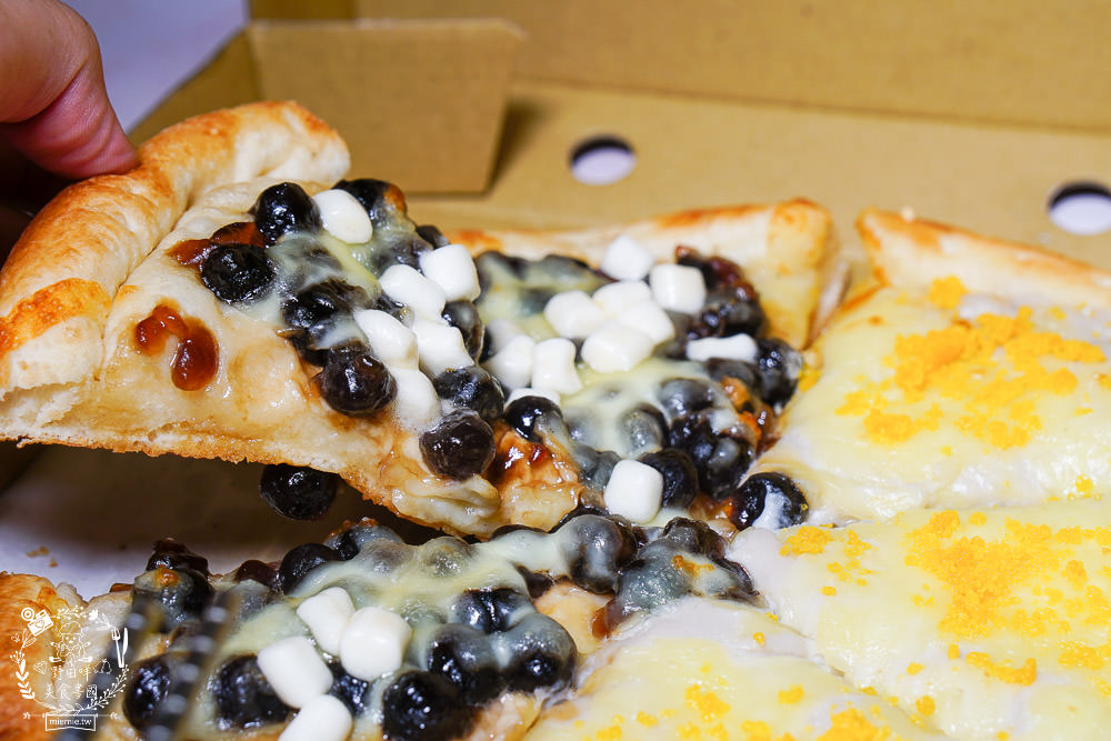 高雄牛室炙燒牛排超澎湃外帶便當!最低59元起?經典牛排必點推薦!珍奶披薩超好吃!