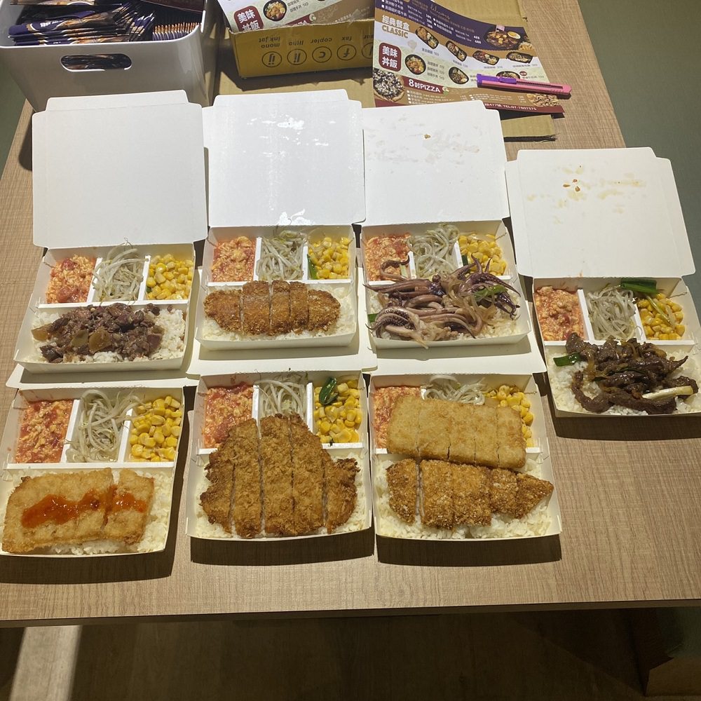 高雄牛室炙燒牛排超澎湃外帶便當!最低59元起?經典牛排必點推薦!珍奶披薩超好吃!