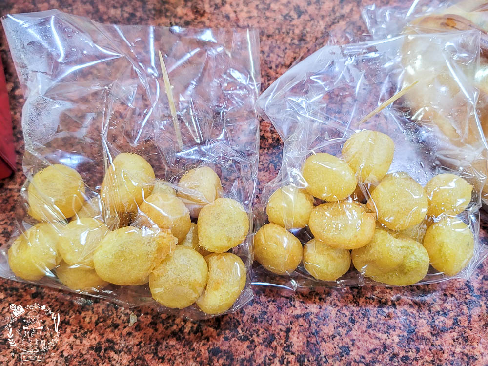 高雄隱藏版夜市[牛潮埔夜市]每周三才有的小夜市!超多人氣排隊美食!炸彈蔥油餅+沙威瑪+QQ球+東山鴨頭+酥炸大魷魚必吃!