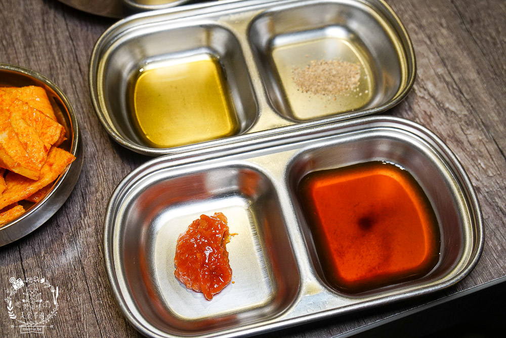 高雄烤肉推薦[牧穀韓式烤肉]韓國烤肉搭配夢幻調酒好過癮!專人燒烤服務可以爽吃燒肉