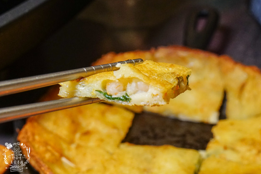 高雄烤肉推薦[牧穀韓式烤肉]韓國烤肉搭配夢幻調酒好過癮!專人燒烤服務可以爽吃燒肉