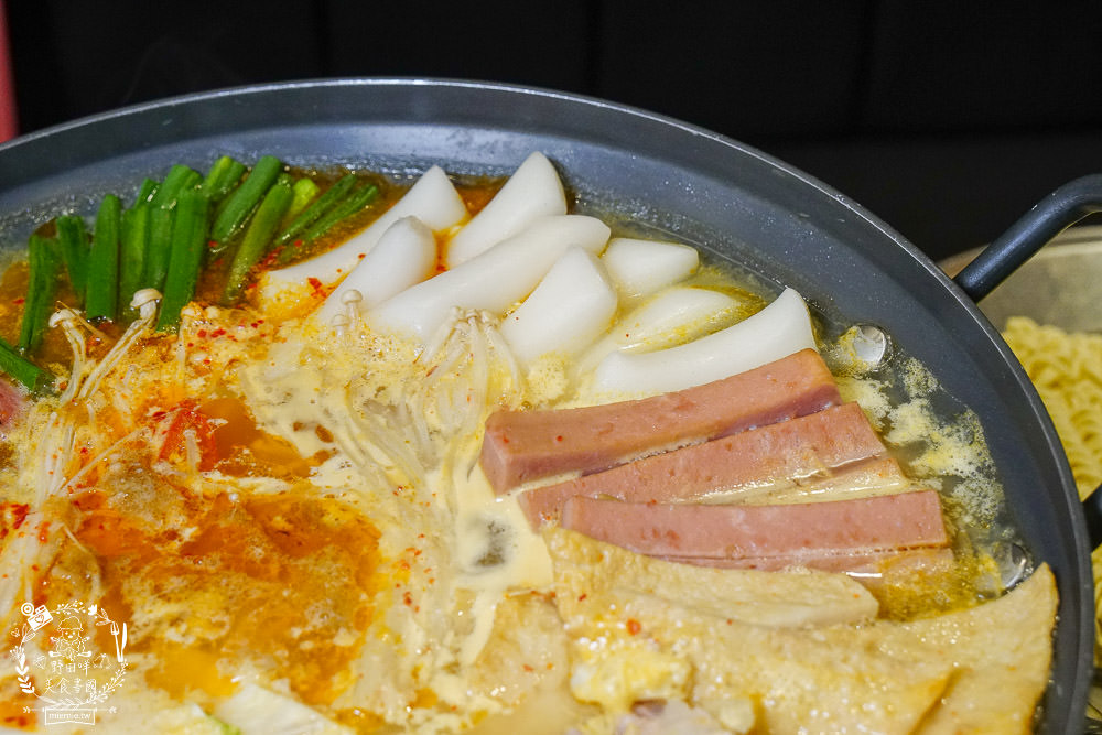 高雄烤肉推薦[牧穀韓式烤肉]韓國烤肉搭配夢幻調酒好過癮!專人燒烤服務可以爽吃燒肉