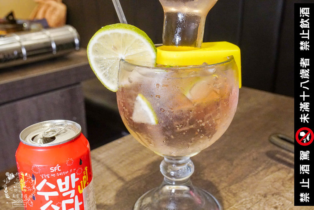 高雄烤肉推薦[牧穀韓式烤肉]韓國烤肉搭配夢幻調酒好過癮!專人燒烤服務可以爽吃燒肉