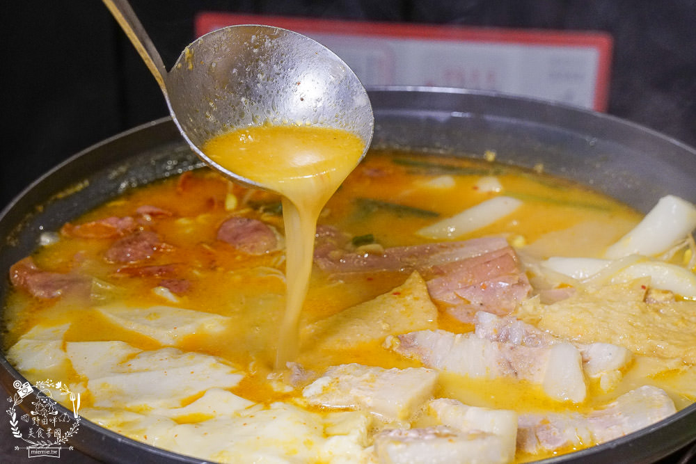 高雄烤肉推薦[牧穀韓式烤肉]韓國烤肉搭配夢幻調酒好過癮!專人燒烤服務可以爽吃燒肉