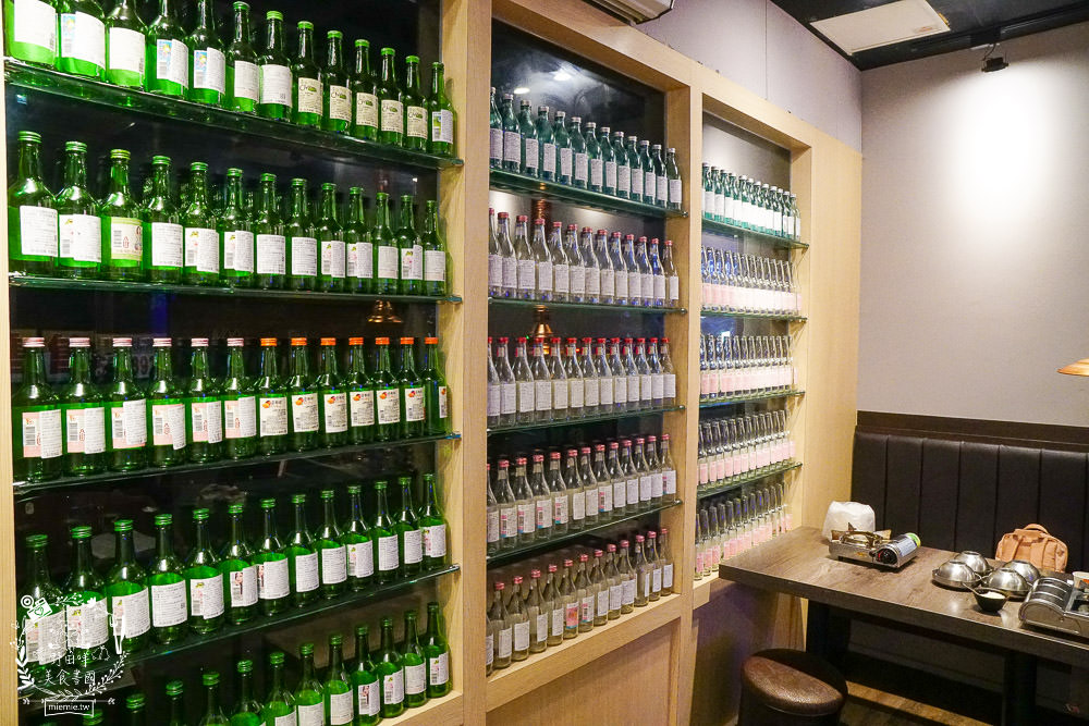 高雄烤肉推薦[牧穀韓式烤肉]韓國烤肉搭配夢幻調酒好過癮!專人燒烤服務可以爽吃燒肉