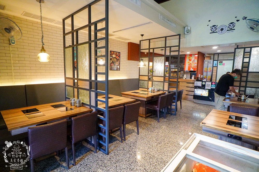 高雄[玖玖香一品鍋火鍋吃到飽]60種以上選擇只要498元還不收服務費!鮮美蛤蜊鍋超人氣推薦!