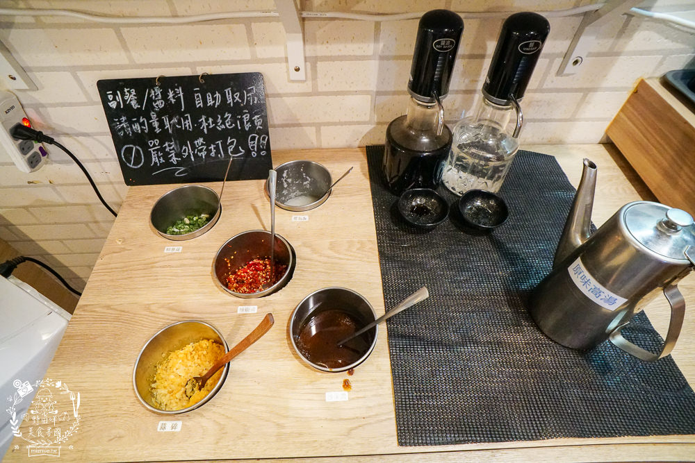 高雄[玖玖香一品鍋火鍋吃到飽]60種以上選擇只要498元還不收服務費!鮮美蛤蜊鍋超人氣推薦!