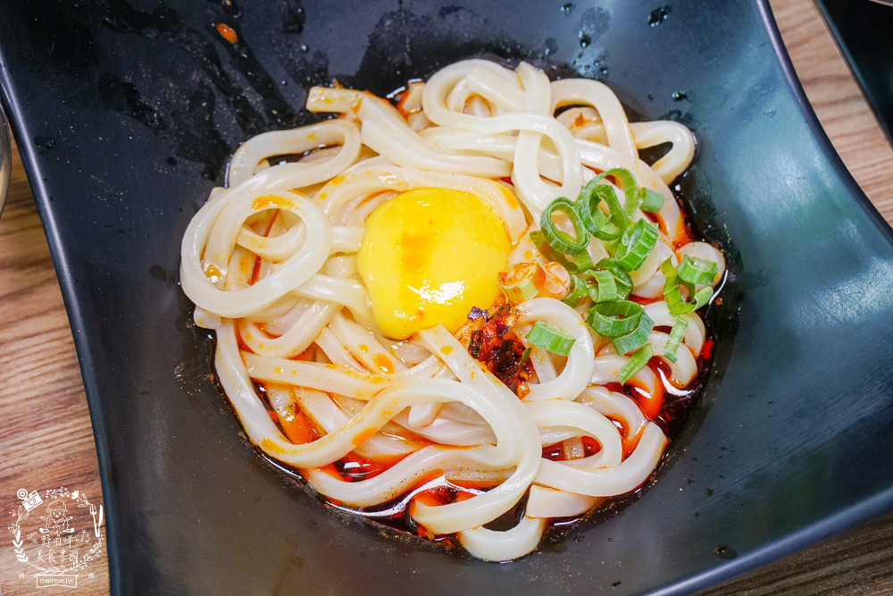 高雄[玖玖香一品鍋火鍋吃到飽]60種以上選擇只要498元還不收服務費!鮮美蛤蜊鍋超人氣推薦!