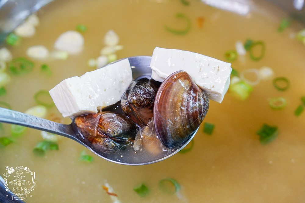 高雄[玖玖香一品鍋火鍋吃到飽]60種以上選擇只要498元還不收服務費!鮮美蛤蜊鍋超人氣推薦!